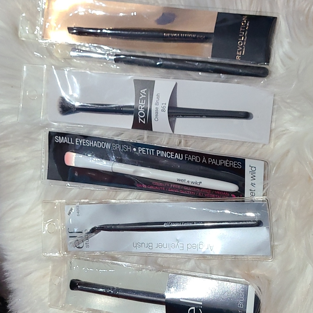 EYESHADOW BRUSH BUNDLE FOR SALE